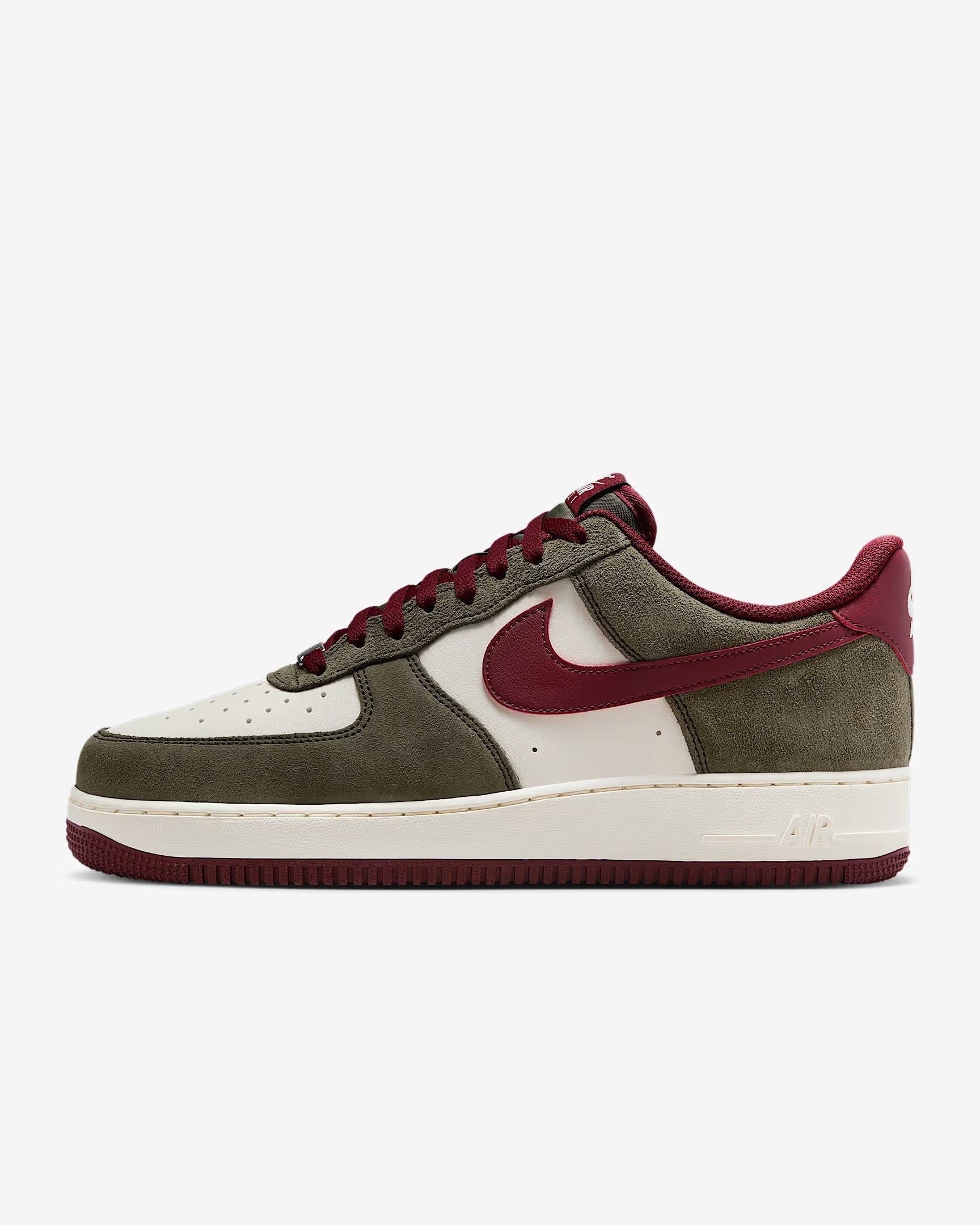 Nike Air Force 1 '07 LV8